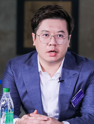 曹煒?。簞撔聨韯恿?挑戰帶來高質量發展