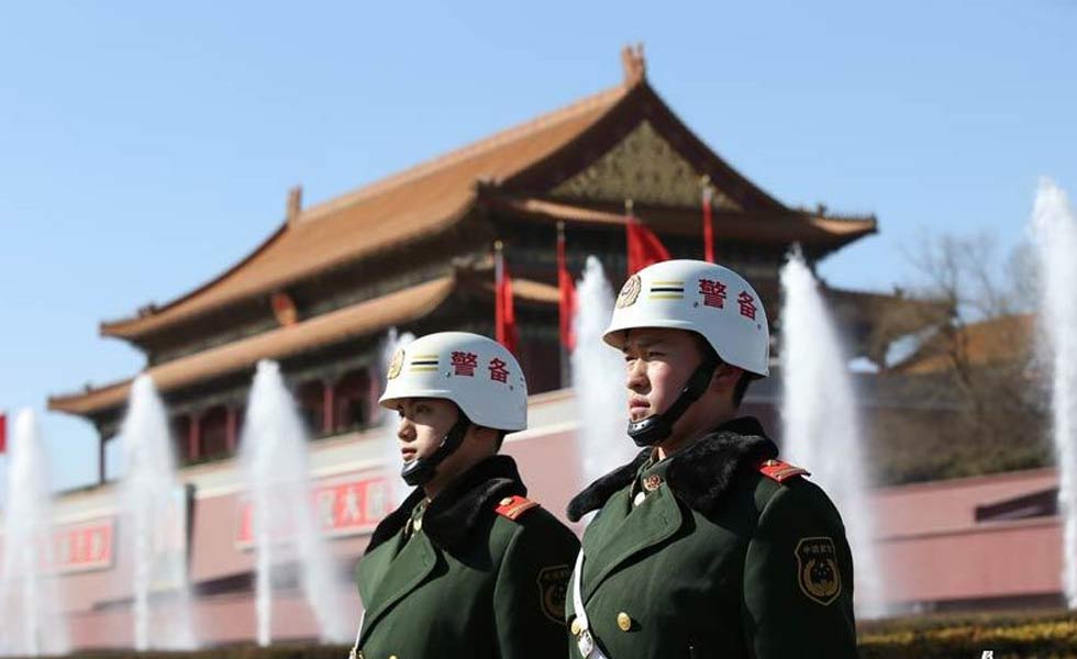 盤點(diǎn)守衛(wèi)兩會(huì)的&ldquo;帥哥型男&rdquo;