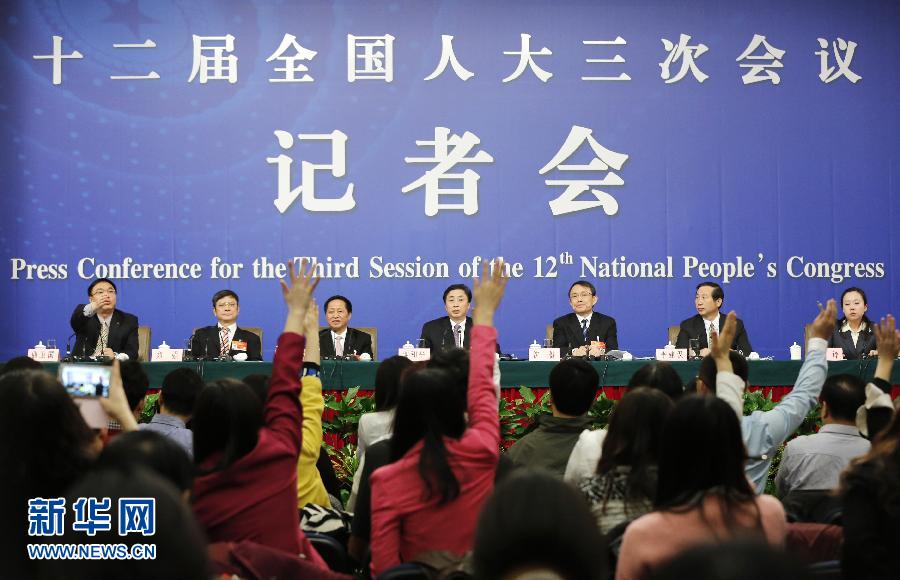 (兩會)(1)直面熱點 “干貨”不斷——十二屆全國人大三次會議組織十數(shù)場記者會回眸