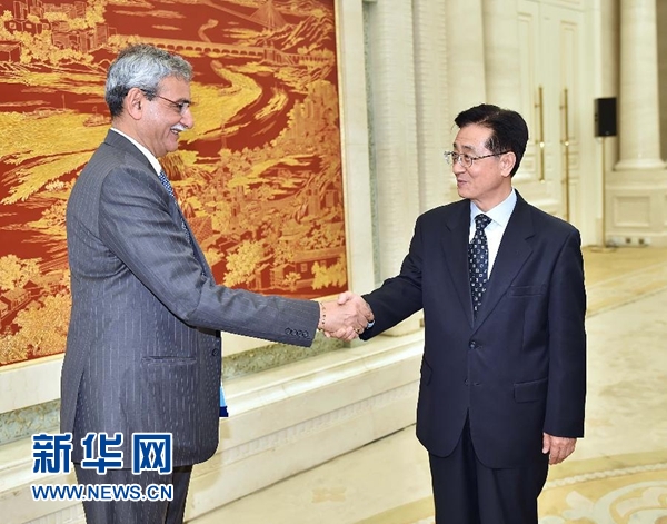 5月9日，中共中央書記處書記、中央紀委副書記趙洪祝在北京會見印度中央監察委員會主席喬杜里。 新華社記者 李濤 攝