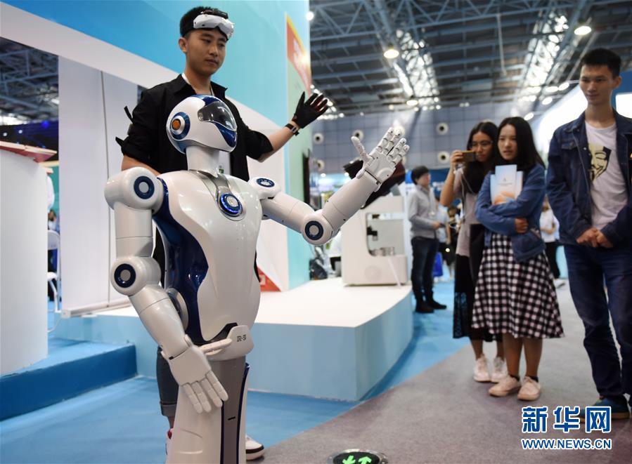 （圖文互動）（5）藍天白云講述北京新時代新故事&mdash;&mdash;北京站上新時代發展新起點