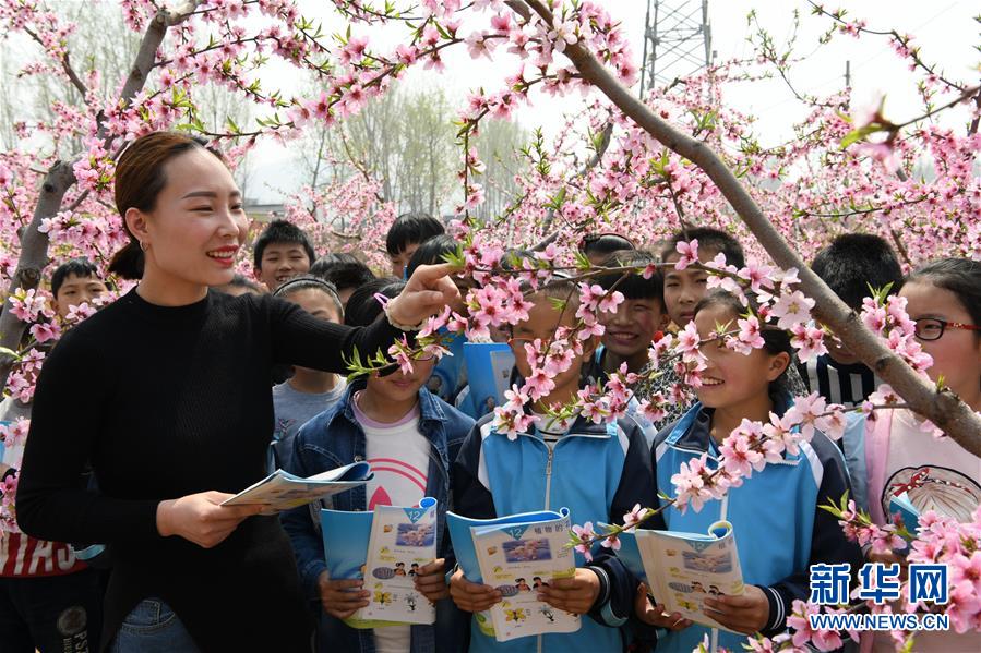 （新華全媒頭條&middot;兩會精神看落實&middot;圖文互動）（3）適應發展新方位 奮進決勝長征路