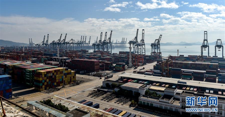 （新華全媒頭條&middot;壯闊東方潮　奮進新時代&mdash;&mdash;慶祝改革開放40年&middot;圖文互動）（14）從追趕時代到引領時代&mdash;&mdash;從深圳發展奇跡看中國改革開放40年 