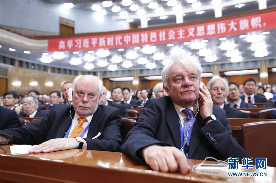 （新華全媒頭條&middot;圖文互動(dòng)）（3）向著建設(shè)世界科技強(qiáng)國的偉大目標(biāo)奮勇前進(jìn)！&mdash;&mdash;習(xí)近平總書記在兩院院士大會(huì)上的重要講話引起熱烈反響之一 