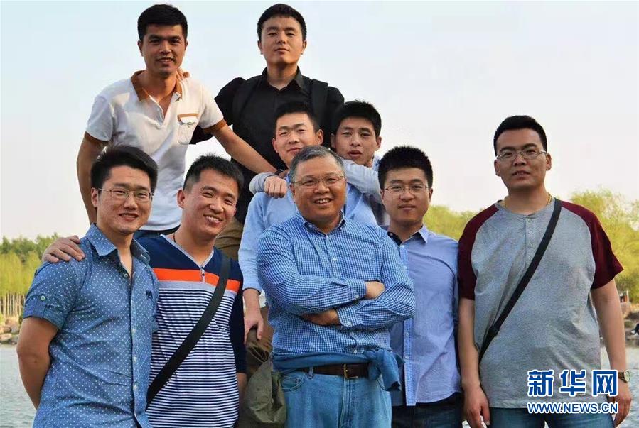 (新華全媒頭條·圖文互動)(5)挺起新時代的精神脊梁——寫在中國共產黨成立97周年之際