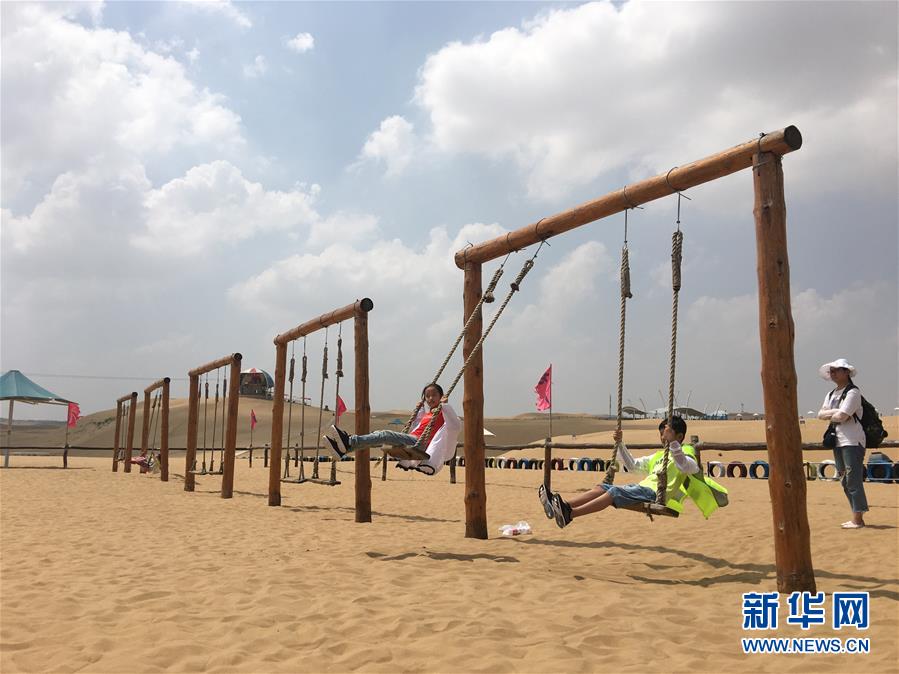 （新華全媒頭條&middot;在習近平新時代中國特色社會主義思想指引下&mdash;&mdash;新時代新作為新篇章&middot;圖文互動）（11）綠富同興畫卷在沙海中鋪展&mdash;&mdash;庫布其沙漠生態治理紀實