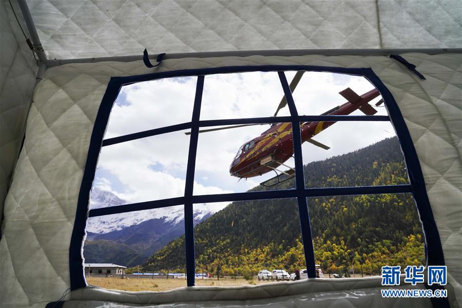 (社會(huì))(3)雅江堰塞湖區(qū):雪山腳下的空中救援