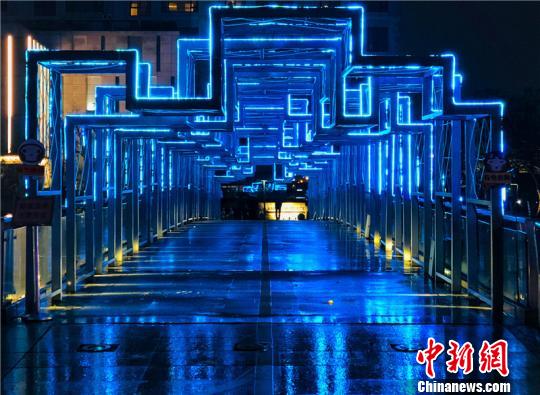 圖為燈光節現場 李佳赟 攝