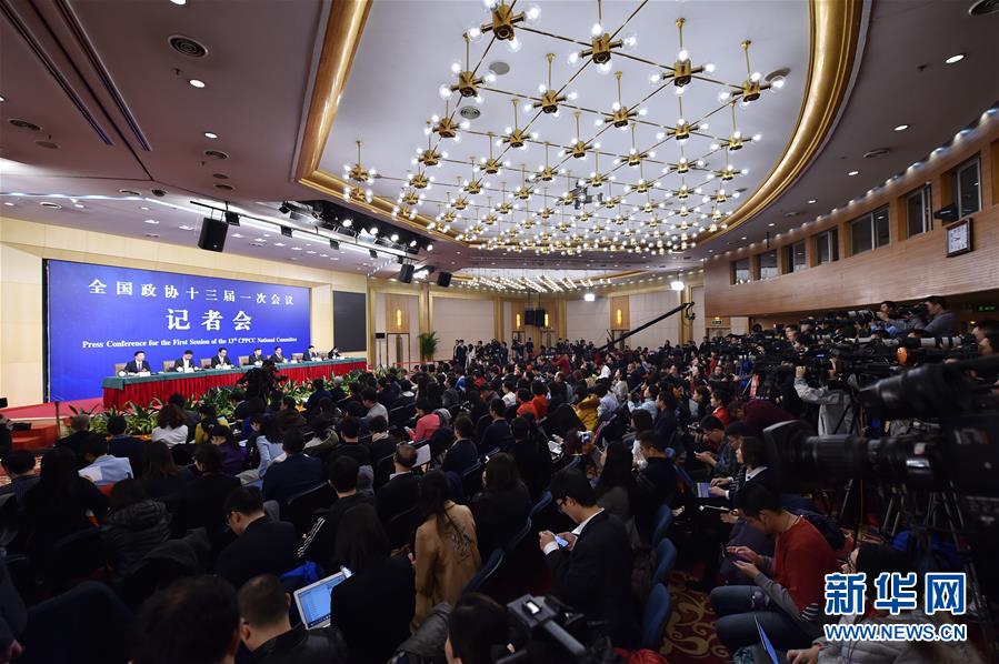 （兩會&middot;XHDW）（1）政協委員談提高保障和改善民生水平