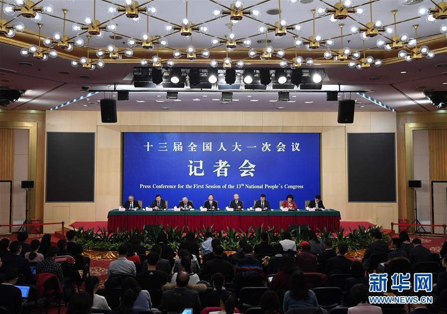 （兩會(huì)&middot;XHDW）（1）全國(guó)人大相關(guān)負(fù)責(zé)人就&ldquo;人大立法工作&rdquo;答記者問