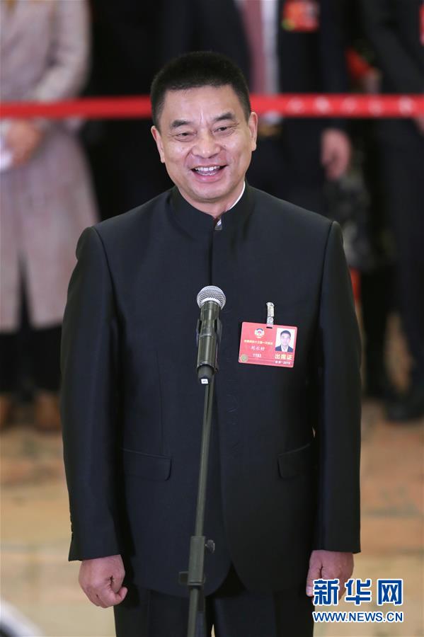 （兩會&middot;XHDW）（8）全國政協(xié)委員接受采訪