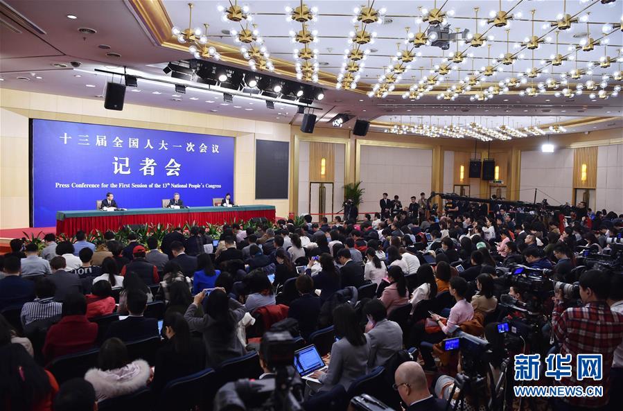 （兩會&middot;XHDW）（2）教育部部長陳寶生就&ldquo;努力讓每個孩子都能享有公平而有質量的教育&rdquo;答記者問