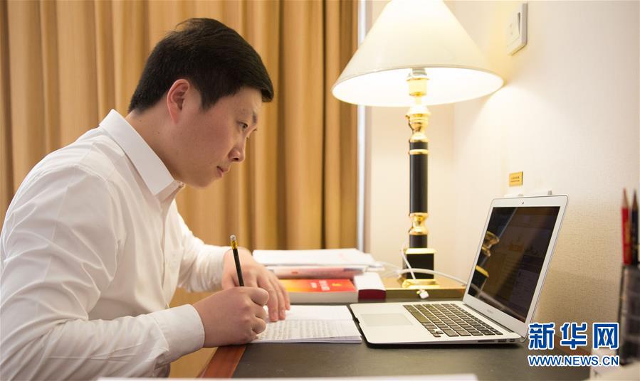 （兩會&middot;基層代表履職故事）（2）全國人大代表楊飛飛：讓農民工有更好的職業上升通道