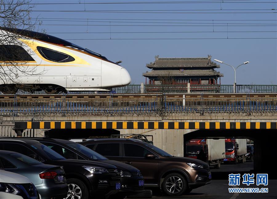 (新華全媒頭條·春運(yùn)高峰·圖文互動(dòng))(2)感受春運(yùn)新變化