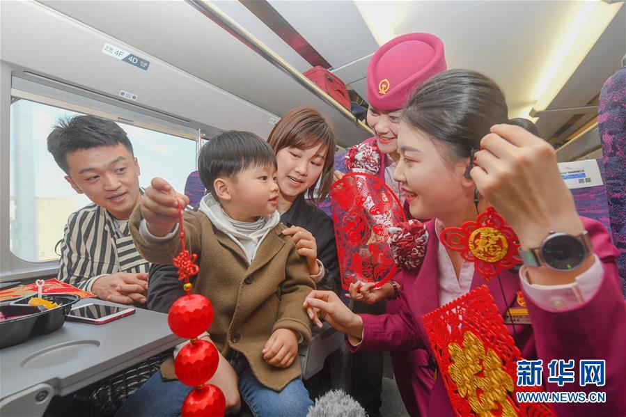 (新華全媒頭條·春運(yùn)高峰·圖文互動(dòng))(5)感受春運(yùn)新變化