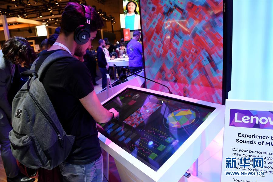 （新華全媒頭條&middot;迎接兩會(huì)&middot;經(jīng)濟(jì)特稿&middot;圖文互動(dòng)）（3）堅(jiān)定信心 搶抓機(jī)遇勇爭先&mdash;&mdash;迎接全國兩會(huì)中國經(jīng)濟(jì)系列述評之一