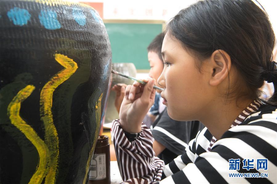 (壯麗70年·奮斗新時(shí)代·圖文互動)(7)“東海明珠”挺立一座“精神燈塔”——追尋浙江臺州大陳島墾荒精神