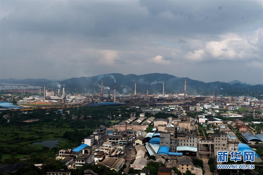 （在習(xí)近平新時(shí)代中國特色社會主義思想指引下&mdash;&mdash;新時(shí)代新作為新篇章&middot;圖文互動）（1）清水塘的&ldquo;映照&rdquo;：從&ldquo;中國魯爾區(qū)&rdquo;到&ldquo;中國動力谷&rdquo;