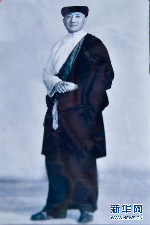 （新華全媒頭條&middot;愛國情 奮斗者&middot;圖文互動）（5）初心不改 紅心向黨&mdash;&mdash;西部戰(zhàn)區(qū)陸軍某旅玉樹獨(dú)立騎兵連連長尼都塔生一家四代跟黨走紀(jì)實(shí)