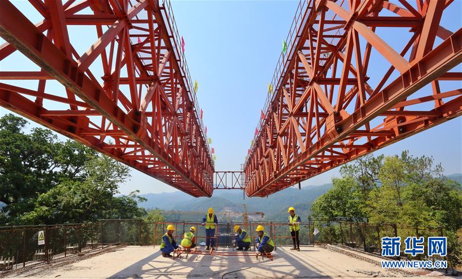 （壯麗70年&middot;奮斗新時代&mdash;&mdash;共和國發展成就巡禮）（3）云嶺彩卷繪 高原氣象新&mdash;&mdash;新中國成立70年云南發展巡禮