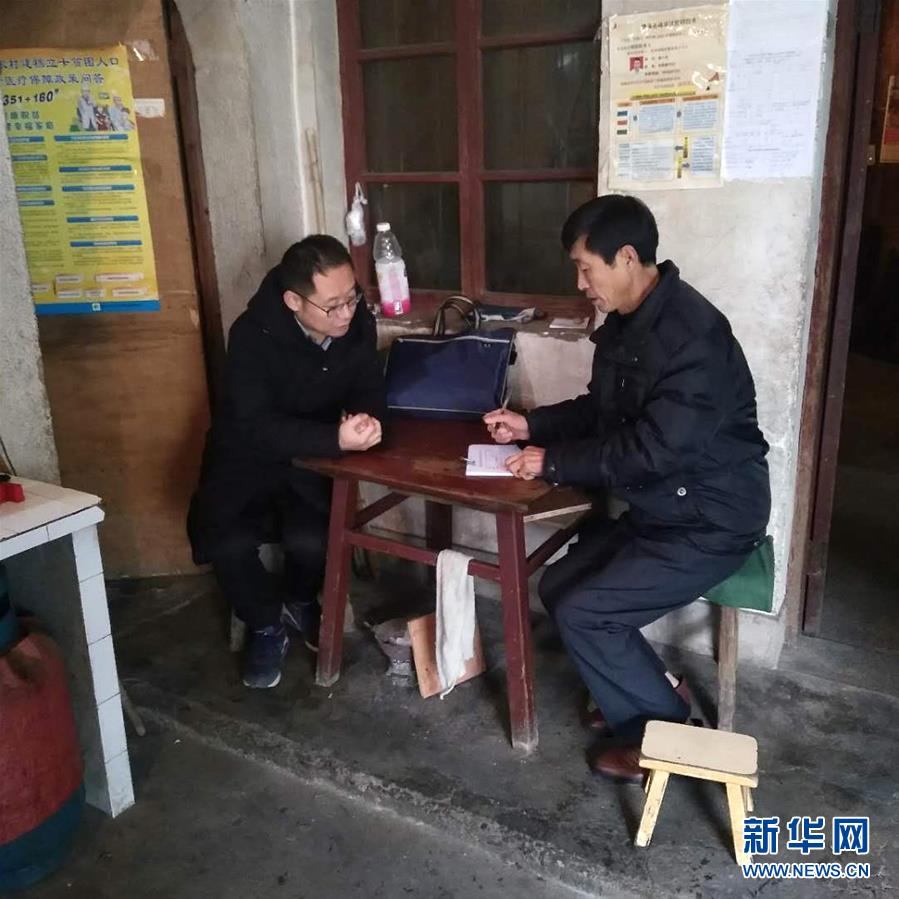 （新華全媒頭條&middot;時代先鋒&middot;圖文互動）（3）換得秋實(shí)一夏花&mdash;&mdash;追記基層青年紀(jì)檢監(jiān)察干部李夏