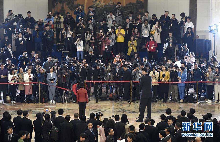 （兩會&middot;面對面）（14）全國政協委員接受采訪