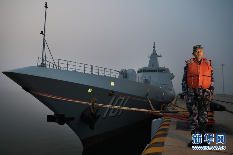 （新春走基層&middot;圖文互動）（4）&ldquo;我們的目標在視距之外，征途是星辰大海&rdquo;&mdash;&mdash;夜探國產首艘萬噸級驅逐艦南昌艦