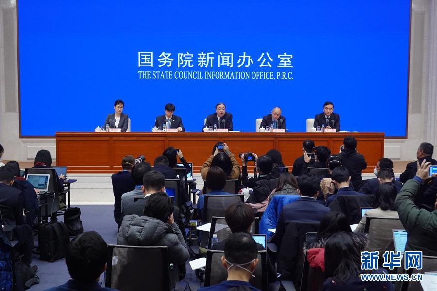 （新華全媒頭條&middot;圖文互動(dòng)）（5）萬眾一心迎挑戰(zhàn) 眾志成城戰(zhàn)疫情&mdash;&mdash;全國總動(dòng)員打響疫情防控阻擊戰(zhàn)紀(jì)實(shí)