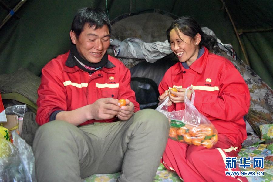 （新春走基層&middot;圖文互動）（7）寒冬里，&ldquo;沙漠玫瑰&rdquo;猶自綻放