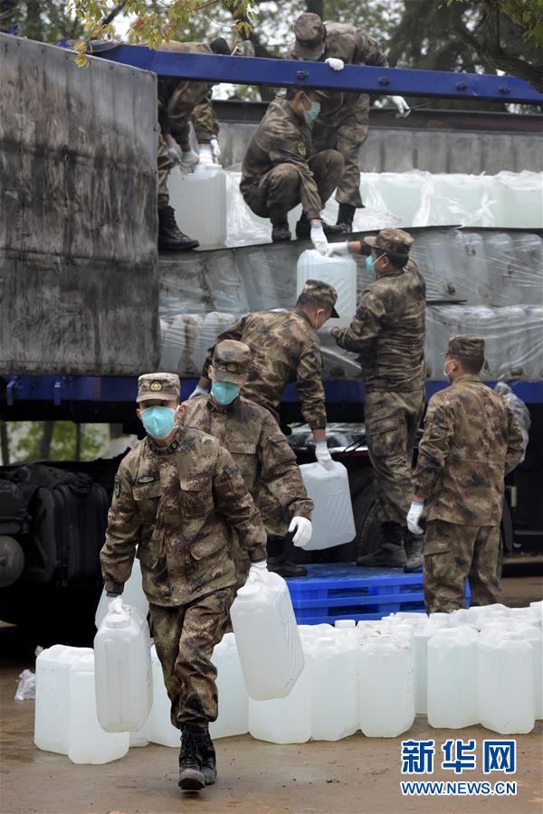 （聚焦疫情防控&middot;圖文互動(dòng)）（2）邯鄲市愛(ài)國(guó)擁軍聯(lián)合會(huì)為武漢火神山醫(yī)院捐贈(zèng)百?lài)嶀t(yī)用消毒原液