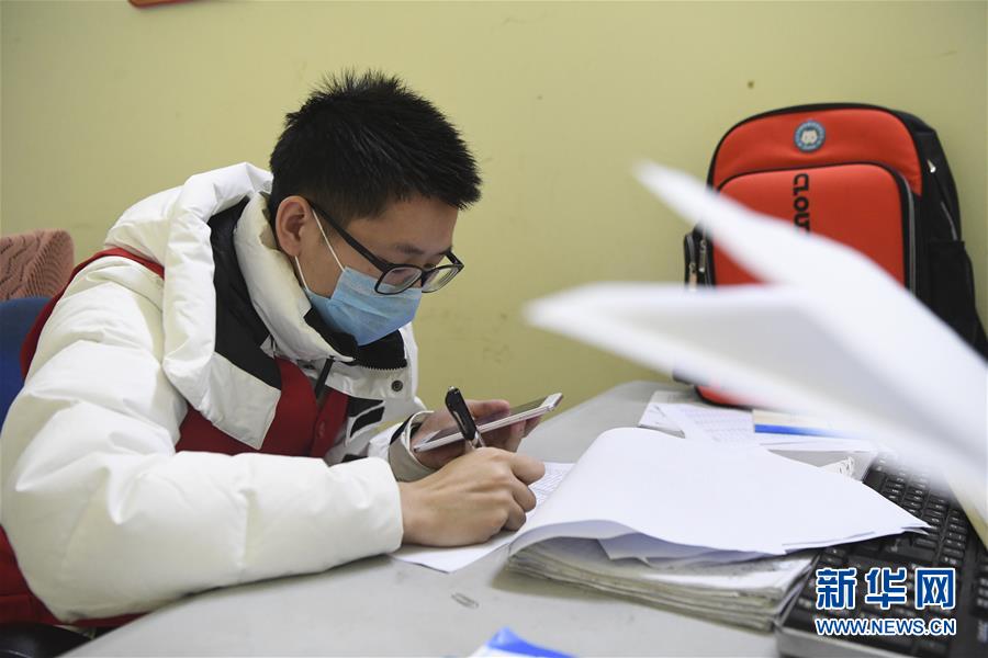 （聚焦疫情防控&middot;圖文互動）（6）&ldquo;排查越嚴密，群眾越安心&rdquo;&mdash;&mdash;重慶日均組織40多萬人有序排查疫情