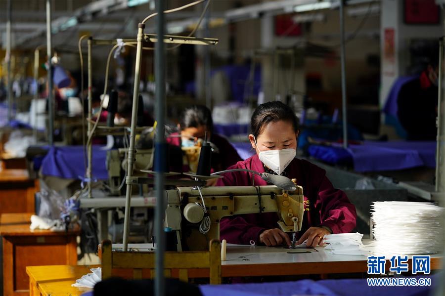 （圖文互動）（3）為防控疫情添磚加瓦&mdash;&mdash;山西企業&ldquo;跨界&rdquo;生產防疫物資見聞