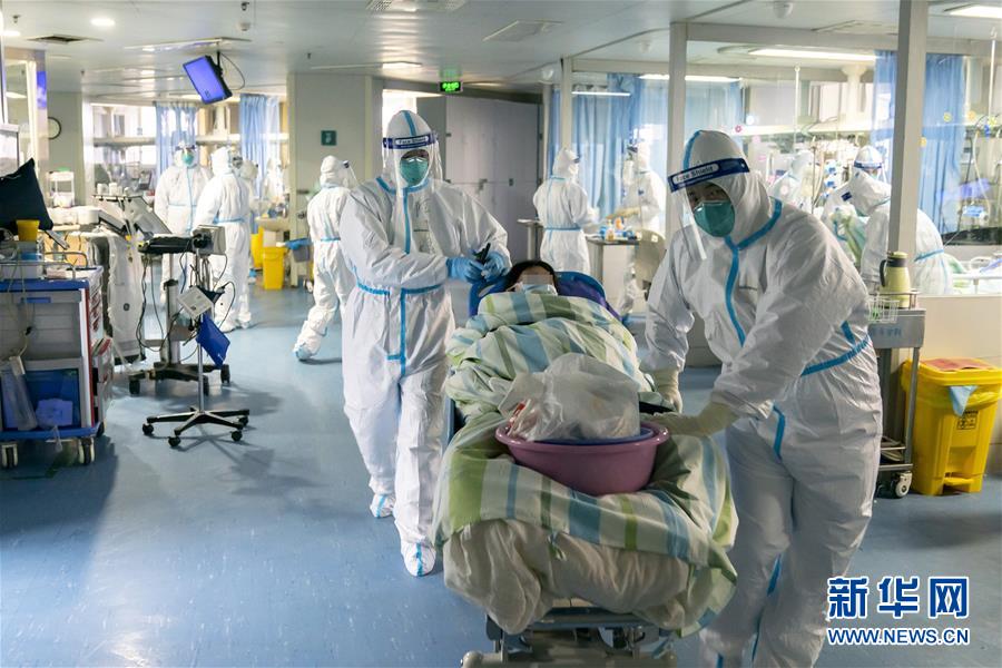 （新華全媒頭條&middot;圖文互動）（16）火線上的中流砥柱&mdash;&mdash;獻給奮戰在抗疫一線的醫務工作者