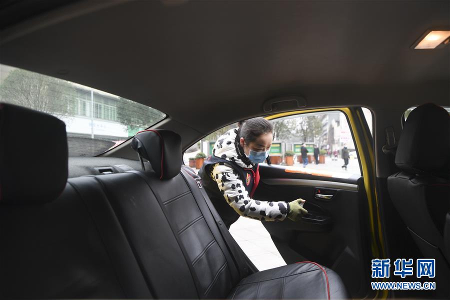 （聚焦疫情防控&middot;圖文互動）（3）&ldquo;讓醫務人員無后顧之憂！&rdquo;&mdash;&mdash;重慶志愿者&ldquo;守護&rdquo;千余名一線醫護人員家屬見聞