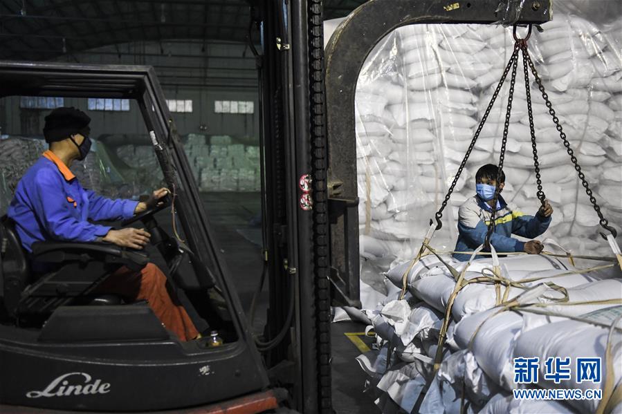 （圖文互動）（9）&ldquo;早一天復(fù)工，損失就少一點&rdquo;&mdash;&mdash;廣西以精準(zhǔn)防控推動復(fù)工復(fù)產(chǎn)一線見聞