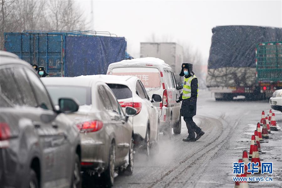（新華全媒頭條&middot;圖文互動(dòng)）（1）暢通復(fù)工復(fù)產(chǎn)&ldquo;生命線&rdquo;&mdash;&mdash;全國恢復(fù)正常交通運(yùn)輸秩序