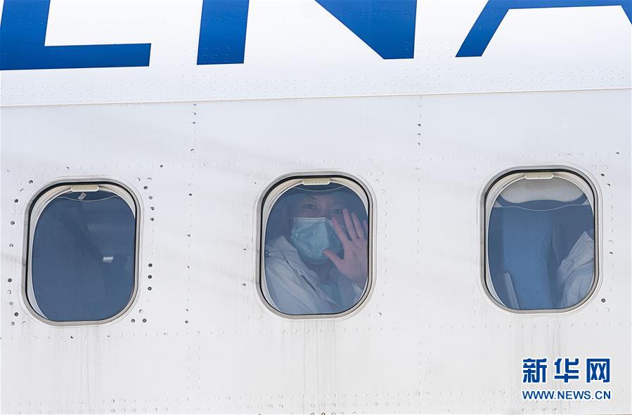 （新華全媒頭條&middot;圖文互動）（7）最美逆行者，武漢永遠記得你！&mdash;&mdash;首批援鄂醫(yī)療隊返程紀實