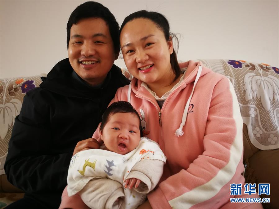 （一線抗疫群英譜&middot;圖文互動(dòng)）（6）羅文浩：&ldquo;女兒，你的名字里有溫暖，有榮光！&rdquo;