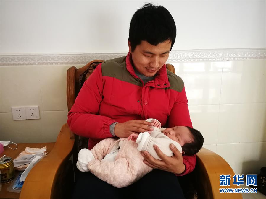 （一線抗疫群英譜&middot;圖文互動(dòng)）（7）羅文浩：&ldquo;女兒，你的名字里有溫暖，有榮光！&rdquo;