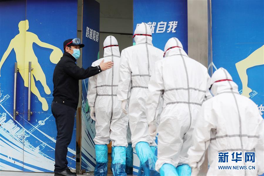 （習(xí)近平致敬的戰(zhàn)&ldquo;疫&rdquo;英雄&middot;公安干警篇&middot;圖文互動）（2）他們，抗疫一線鑄警魂