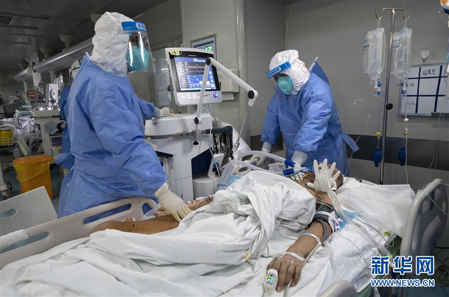 （新華全媒頭條&middot;圖文互動）（8）生命至上，人民至上&mdash;&mdash;武漢戰(zhàn)&ldquo;疫&rdquo;重癥患者救治工作紀(jì)實