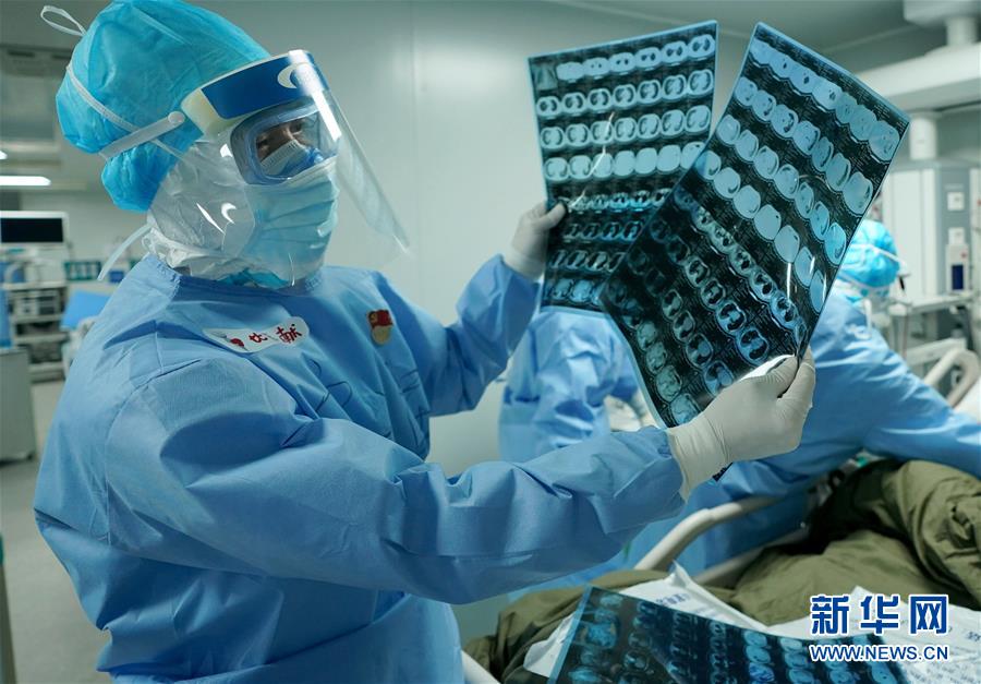 （新華全媒頭條&middot;圖文互動）（9）生命至上，人民至上&mdash;&mdash;武漢戰(zhàn)&ldquo;疫&rdquo;重癥患者救治工作紀(jì)實