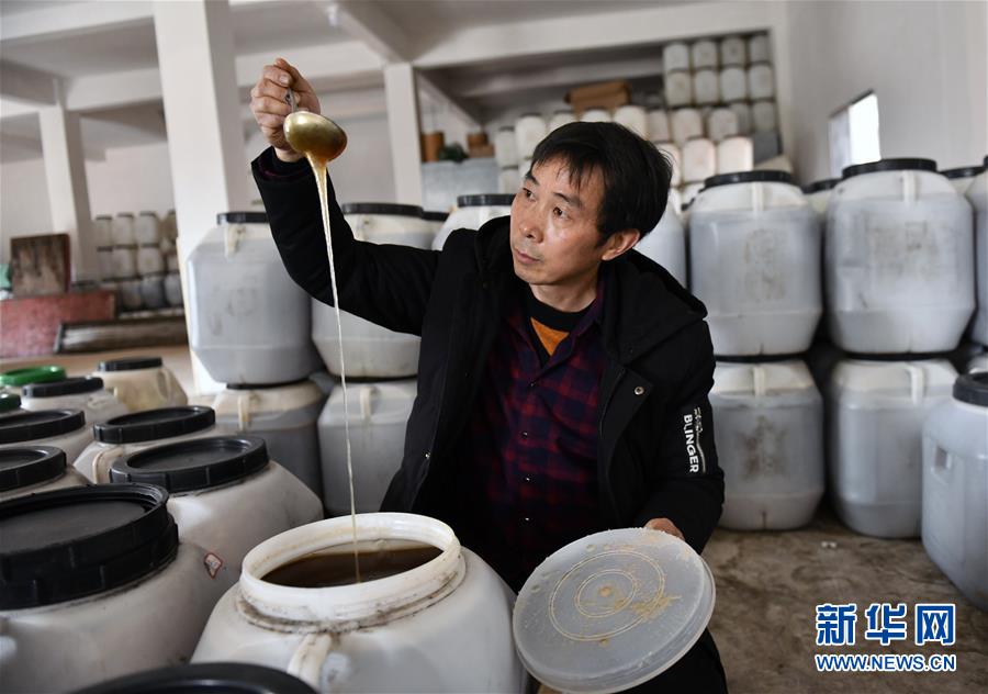 （決戰決勝脫貧攻堅&middot;圖文互動）（1）一位農民的產業扶貧成績單 