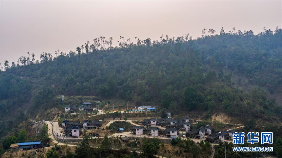（決戰決勝脫貧攻堅&middot;圖文互動）（10）&ldquo;孩子再也不用學打獵了&rdquo;&mdash;&mdash;拉祜族女獵手告別狩獵