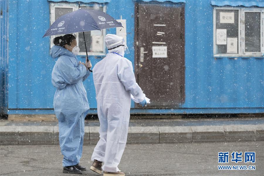 （在習(xí)近平新時(shí)代中國(guó)特色社會(huì)主義思想指引下&mdash;&mdash;新時(shí)代新作為新篇章&middot;習(xí)近平總書記關(guān)切事&middot;圖文互動(dòng)）（6）祛疫未竟 征衣不解&mdash;&mdash;綏芬河小城的抗疫故事