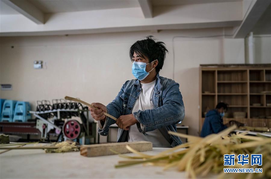 (脫貧攻堅)(3)托坪脫貧 五湖為家