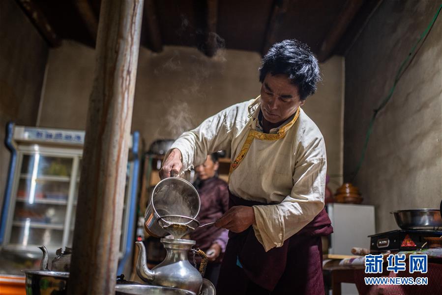 （決戰(zhàn)決勝脫貧攻堅&middot;聚焦三區(qū)三州&middot;圖文互動）（3）拓展新天地&mdash;&mdash;云南迪慶藏區(qū)&ldquo;新產(chǎn)業(yè)&rdquo;掠影