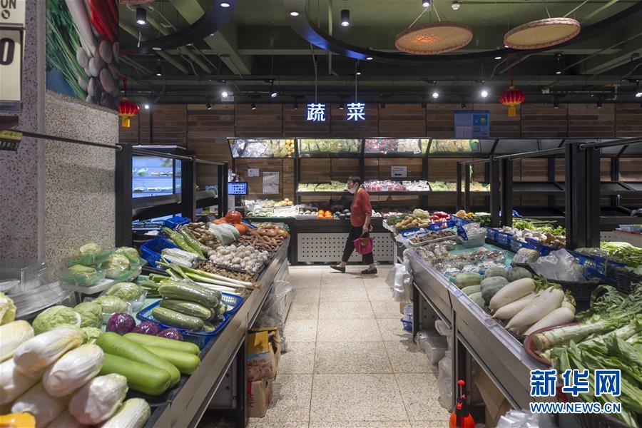 （圖文互動(dòng)）（1）告別臟亂，留住溫情&mdash;&mdash;上海鬧市小菜場見聞