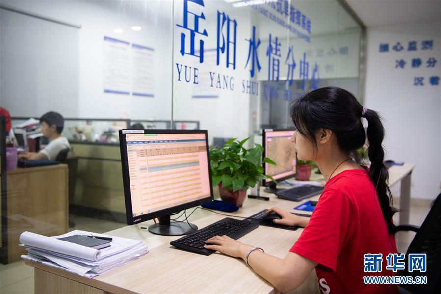 （防汛抗洪&middot;圖文互動）（6）在大堤上成長，為人民守護&mdash;&mdash;洪水中的青年&ldquo;生力軍&rdquo;