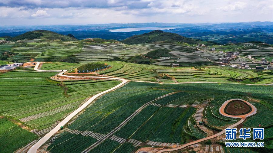 （新華全媒頭條&middot;走向我們的小康生活&middot;圖文互動）（11）三幅&ldquo;圖鑒&rdquo;說變遷&mdash;&mdash;貴州&ldquo;穿越時空&rdquo;的脫貧印記